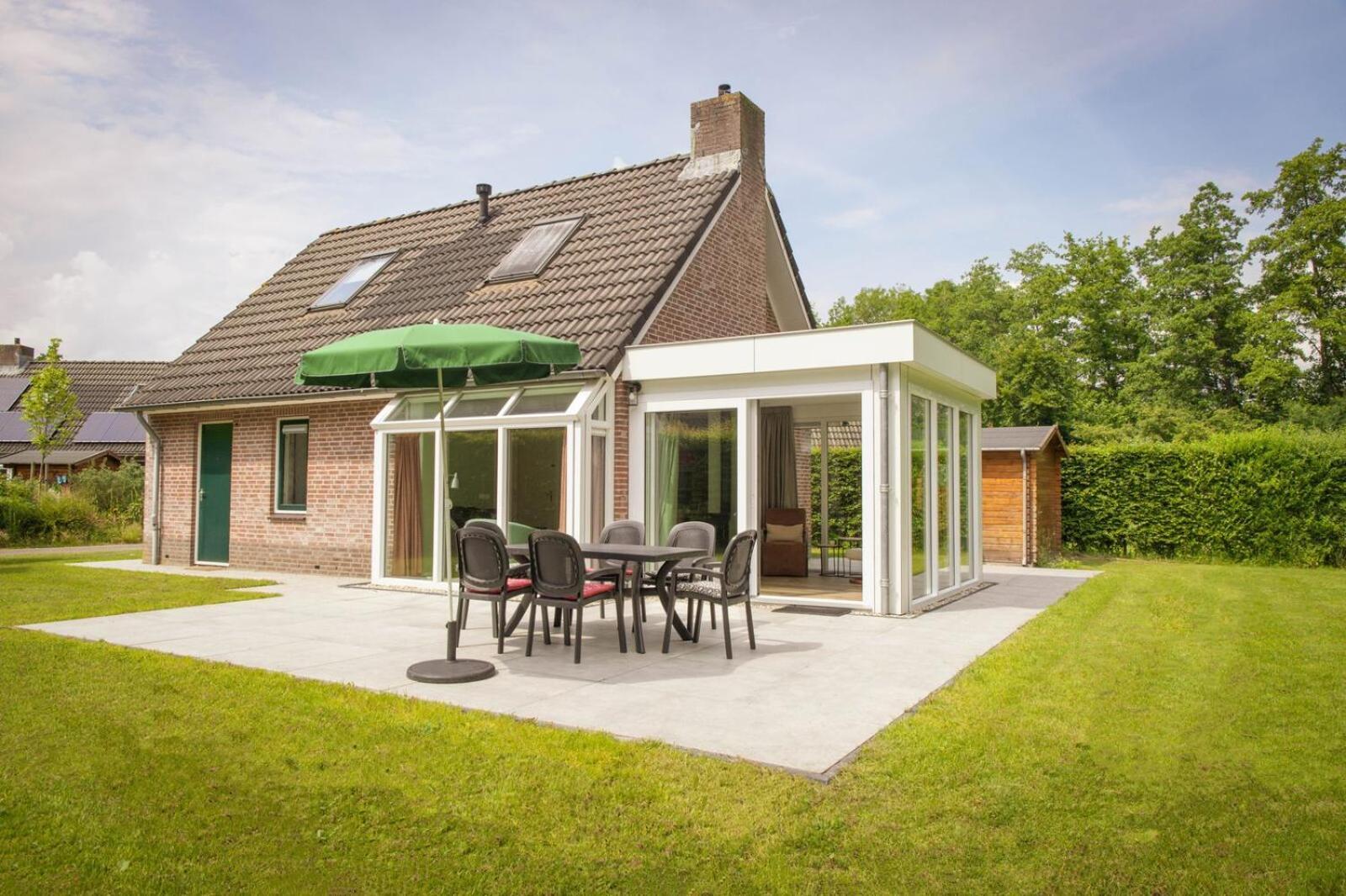 Vakantiepark Sallandshoeve Nieuw-Heeten ภายนอก รูปภาพ
