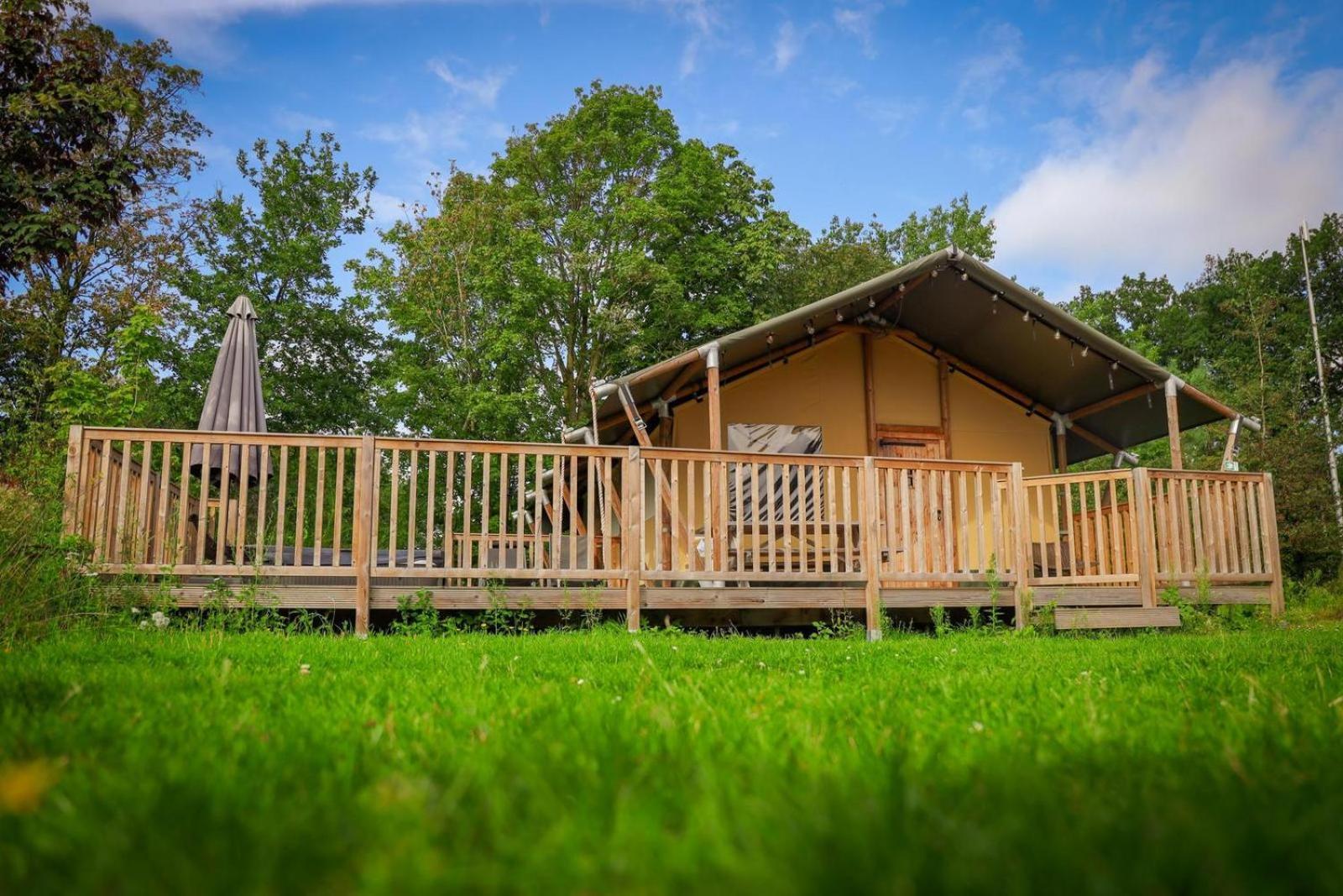 Vakantiepark Sallandshoeve Nieuw-Heeten ภายนอก รูปภาพ