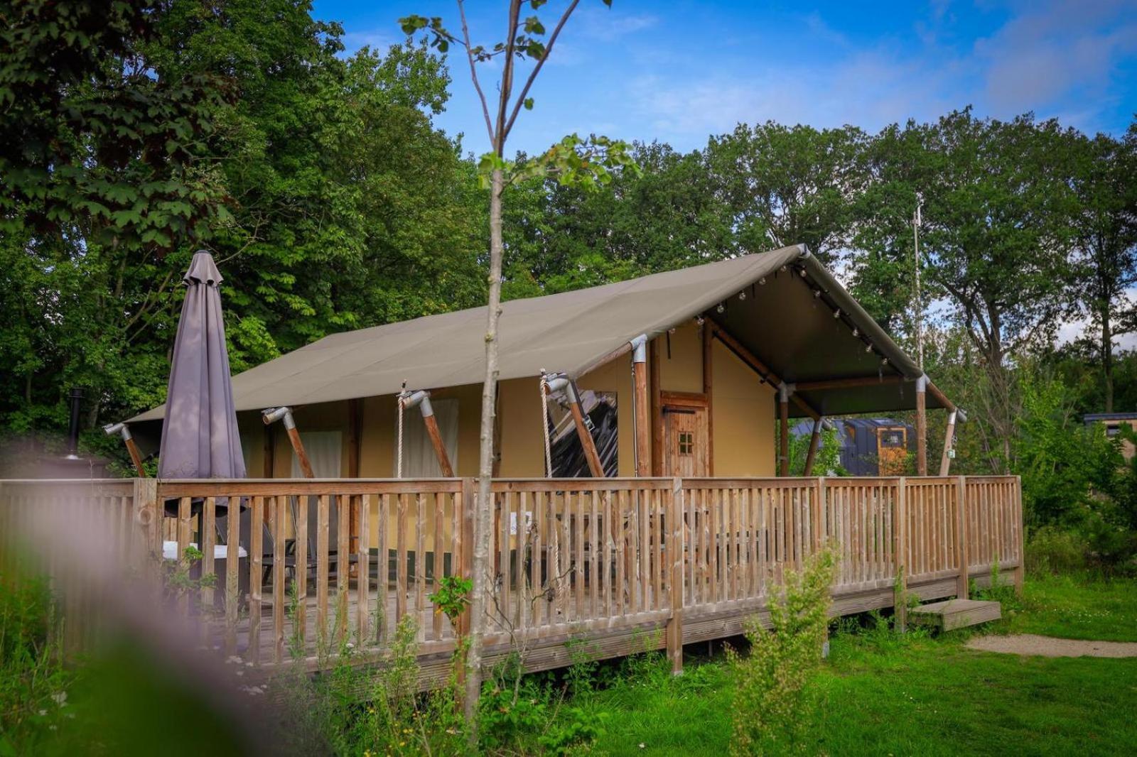 Vakantiepark Sallandshoeve Nieuw-Heeten ภายนอก รูปภาพ