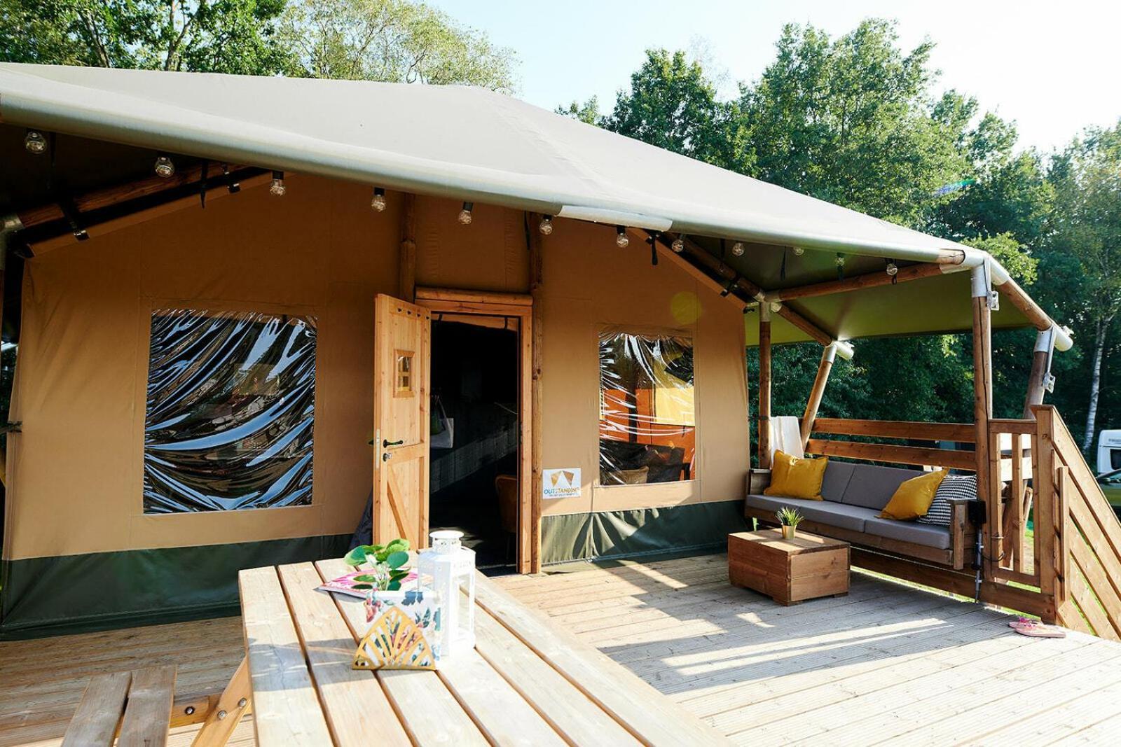 Vakantiepark Sallandshoeve Nieuw-Heeten ภายนอก รูปภาพ